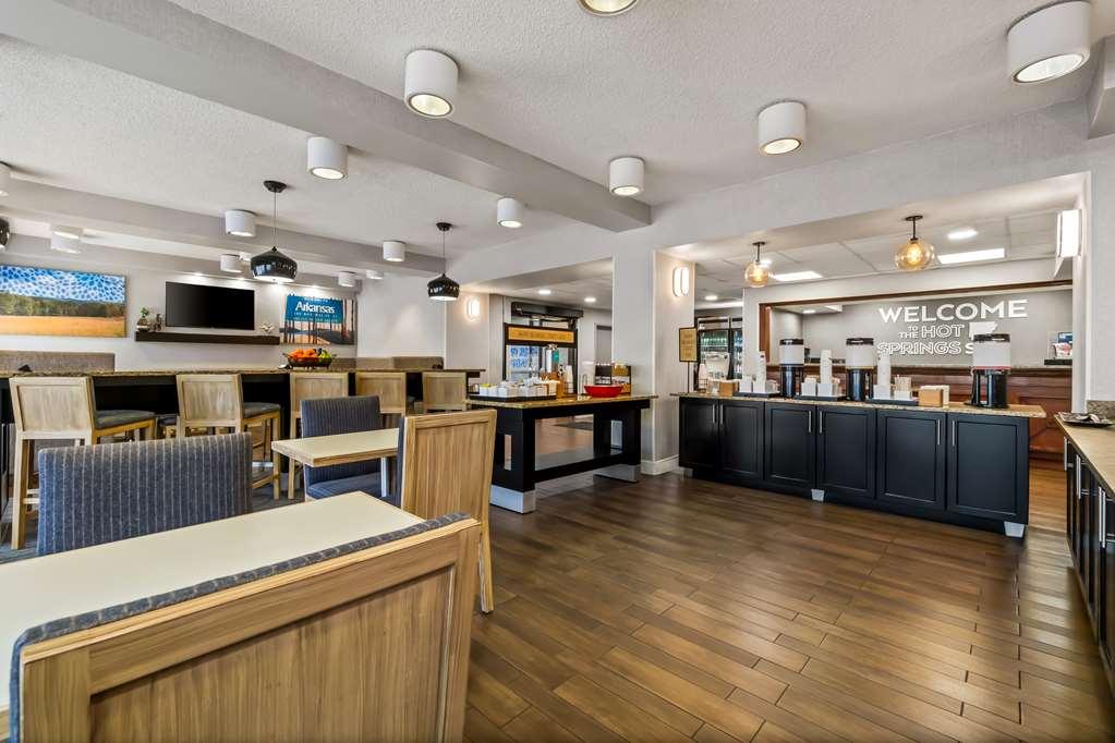 Hampton Inn Jonesboro Restaurant photo